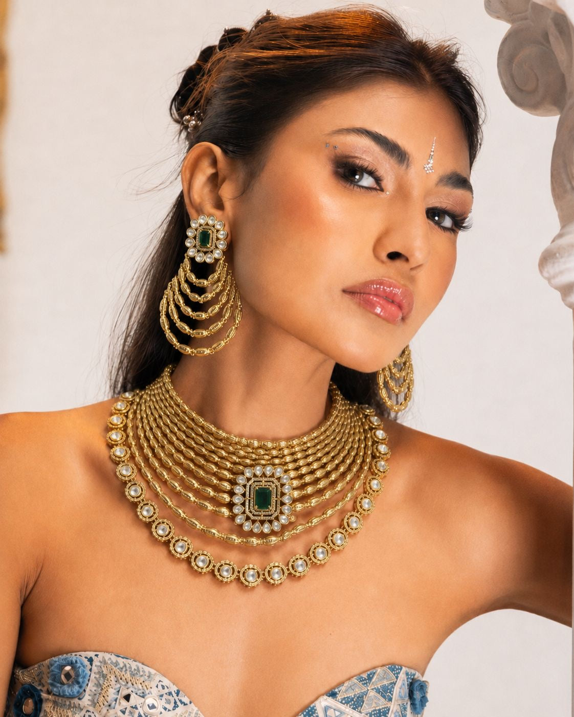 Silsila Choker