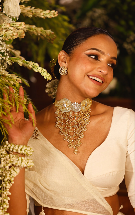 Chandni Raate Choker