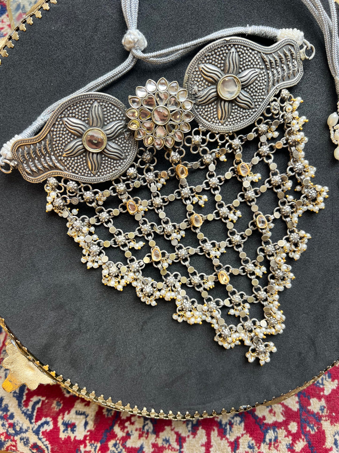 Chandni Raate Choker