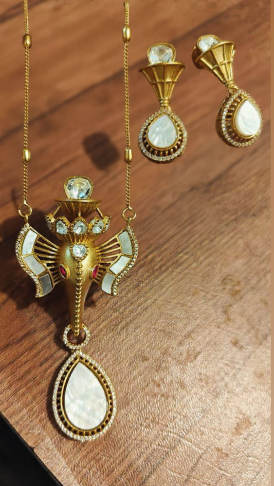 Ganesha pendant pachi kundan set