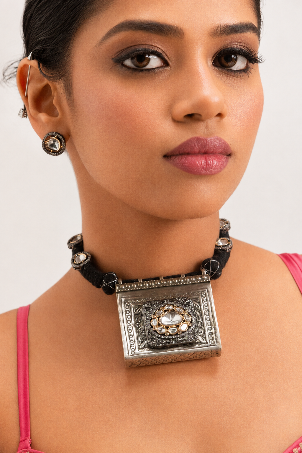 Nazrana Neckpiece