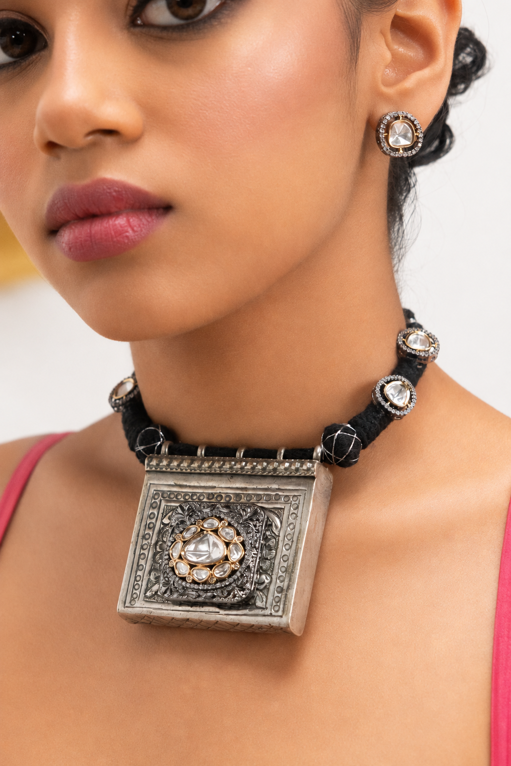 Nazrana Neckpiece