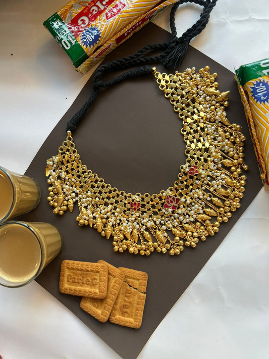 Jiya Neckpiece