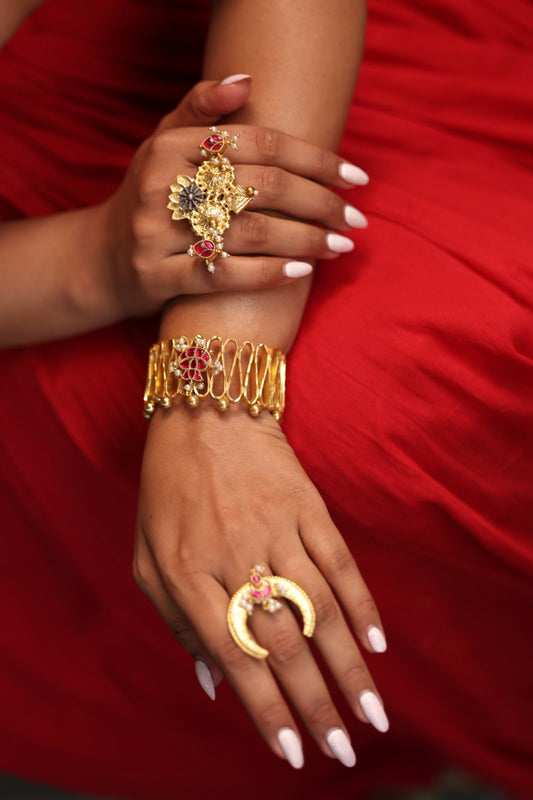 Gidda Hand Cuff