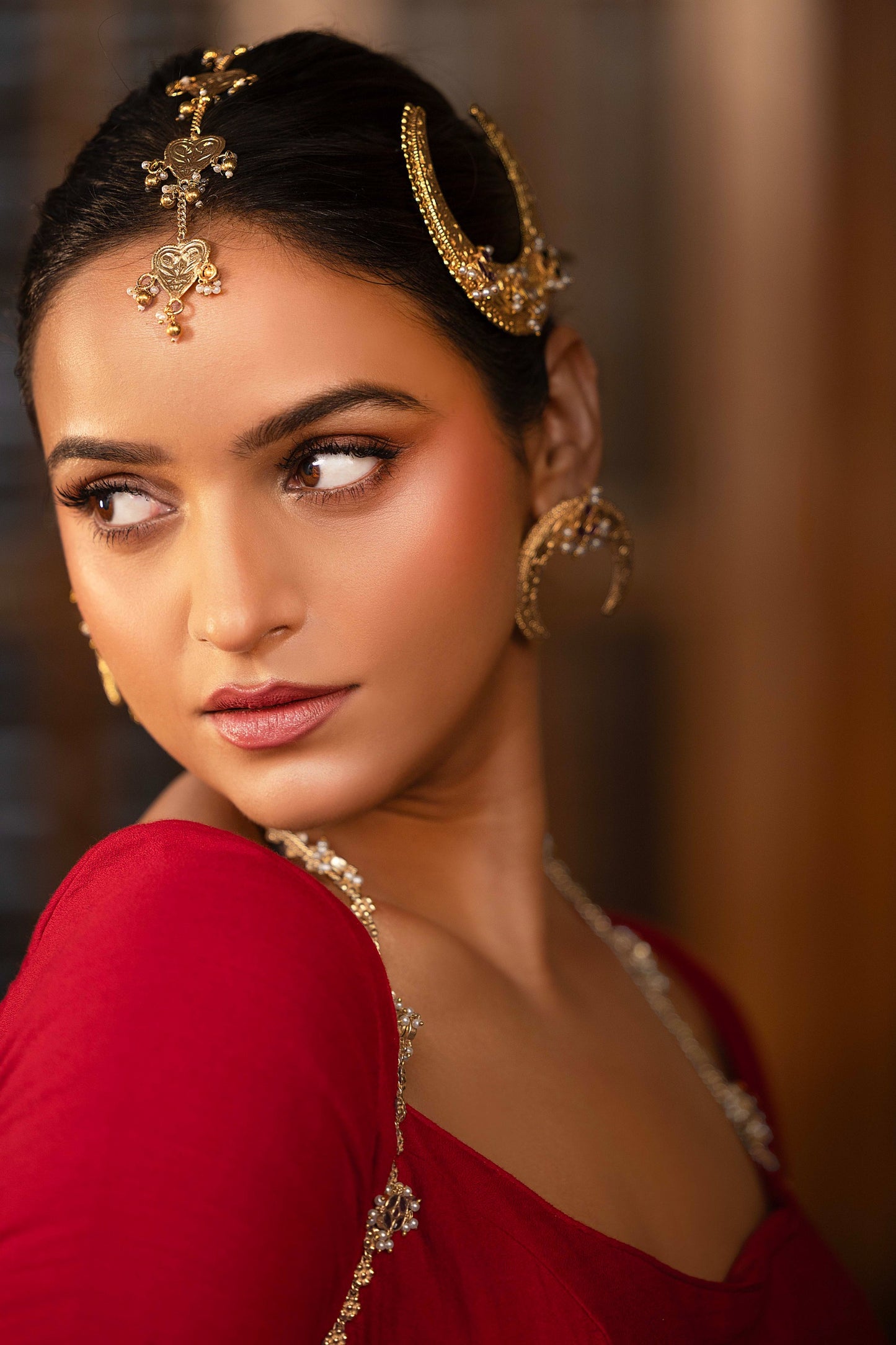 Raat Ki Rani Mang Tikka