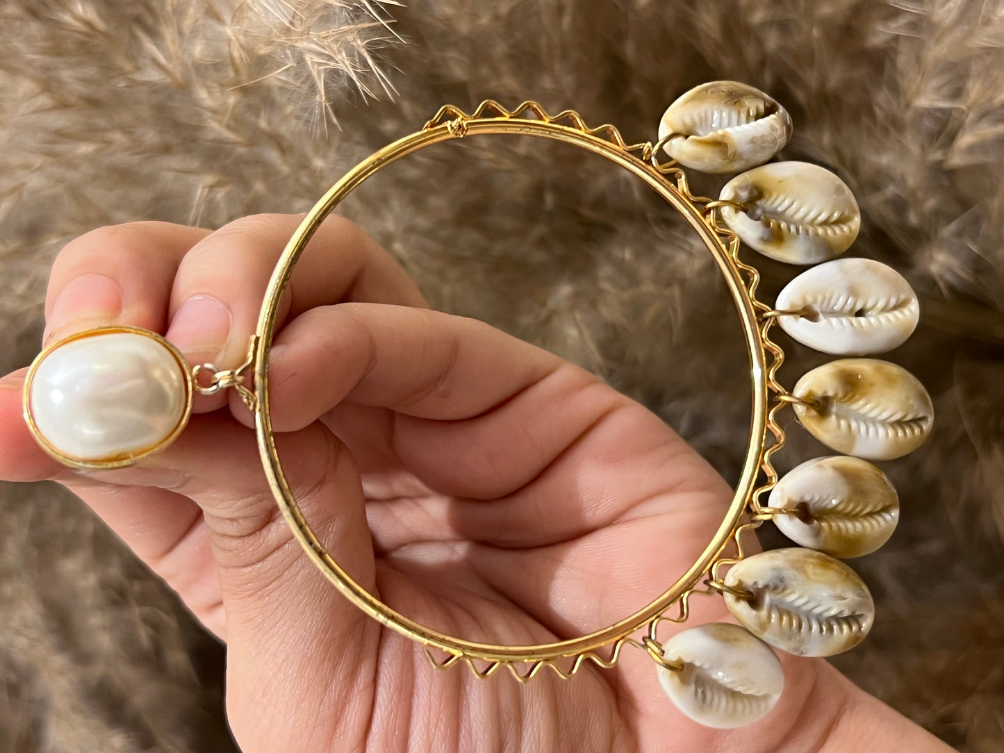 Shell Bali Hoop Earrings