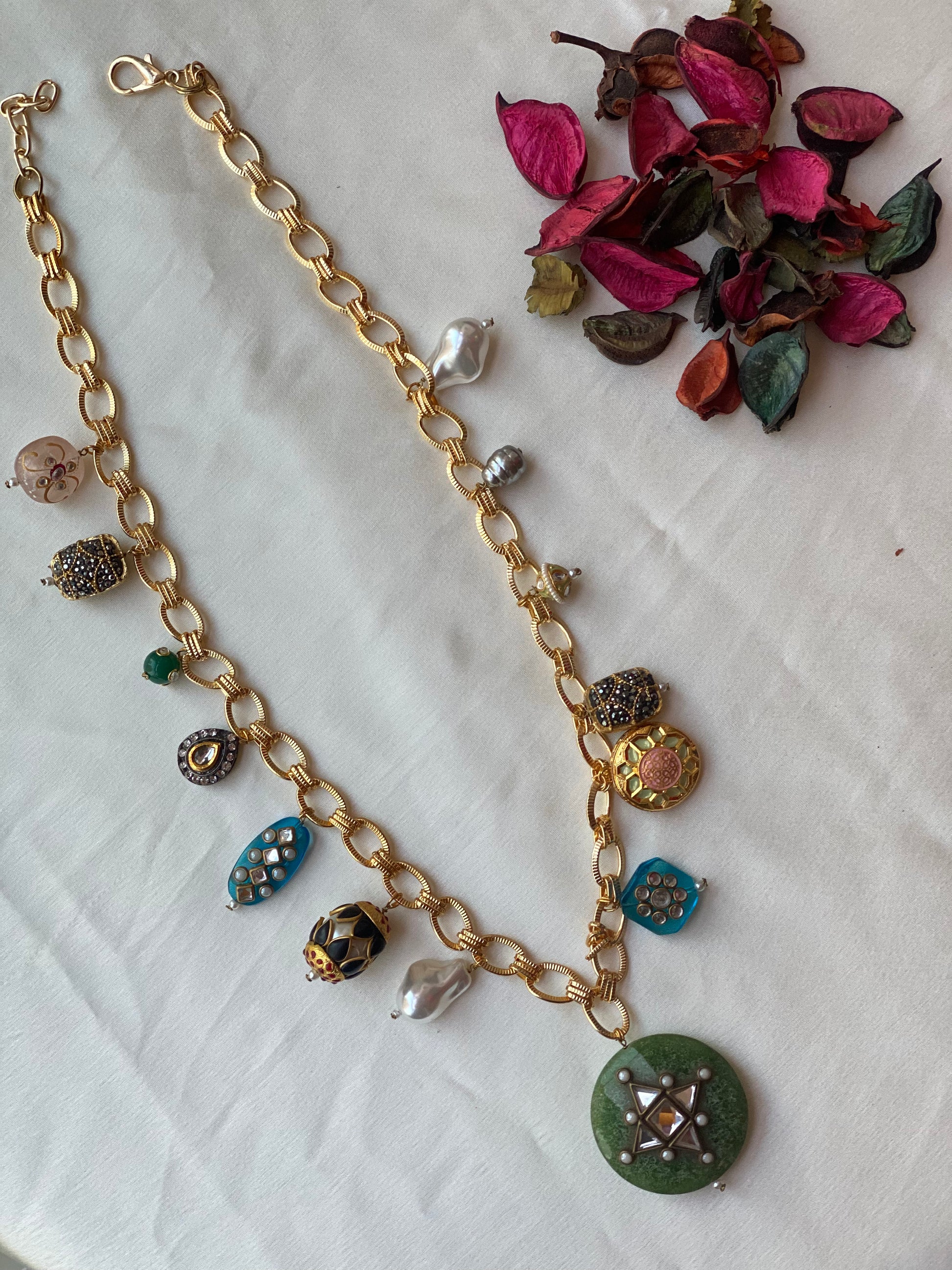 Indian neck piece online